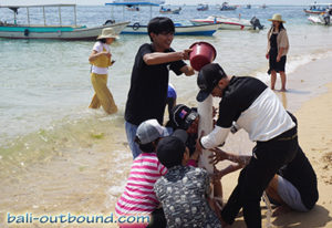 Outbound di Pantai