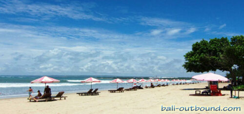 Objek Wisata Pantai Kuta Bali
