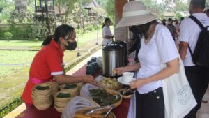 Bali-outbound - Gathering di Penglipuran