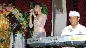 Single Electone Bali