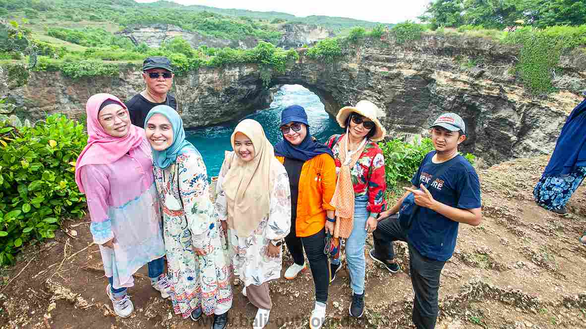 Tour 4 Hari 3 Malam Bali - Nusa Penida