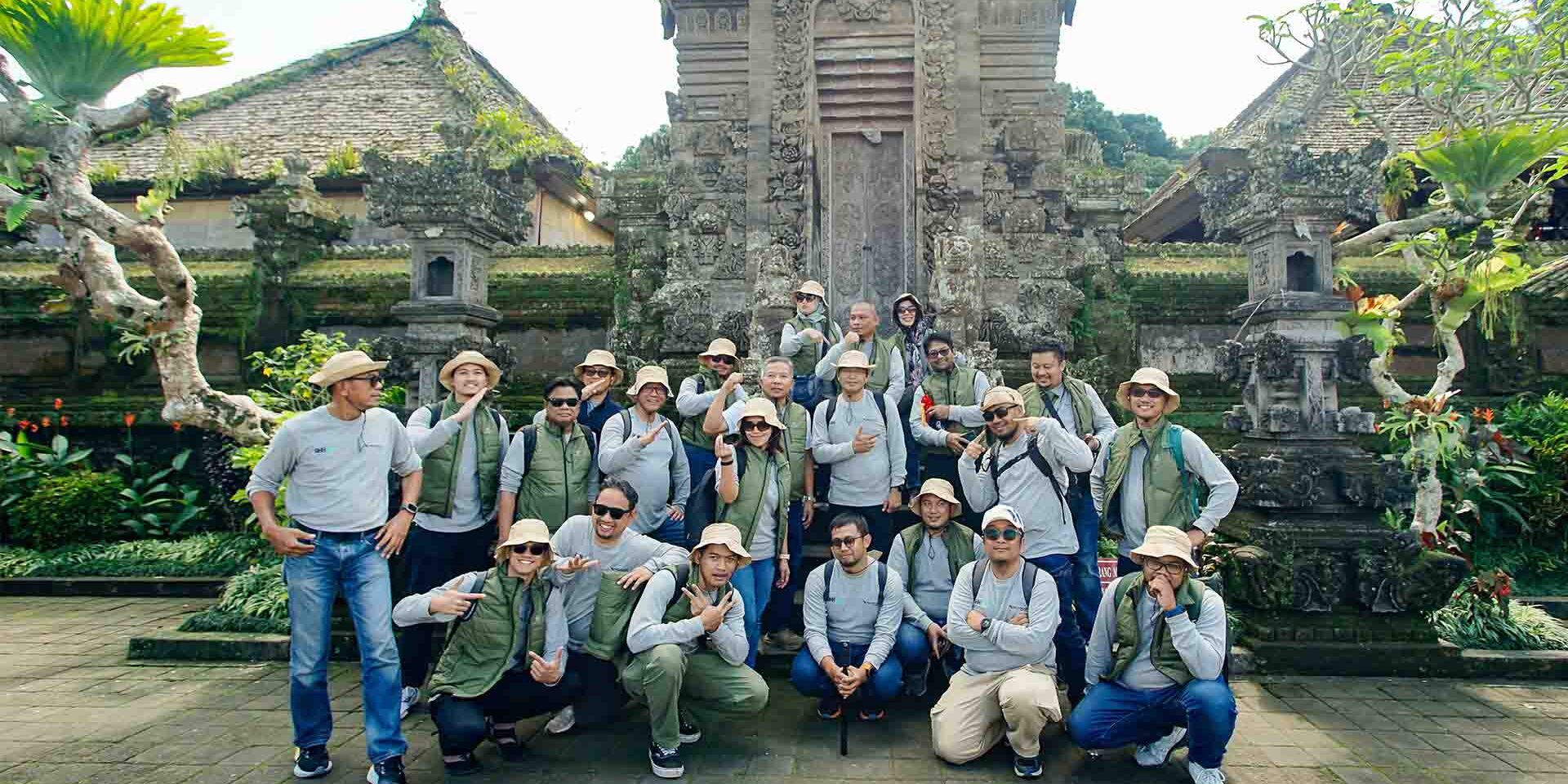 Gathering outbound perusahaan di Desa Penglipuran Bali dengan nuansa budaya lokal