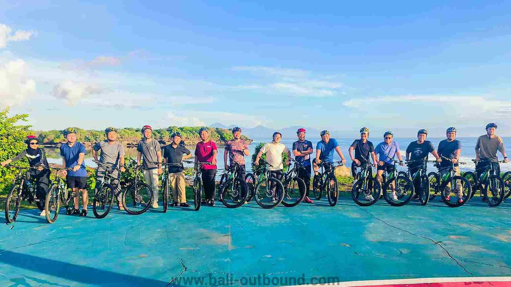 Peserta Bali Outbound bersepeda di kawasan ITDC Nusa Dua Bali