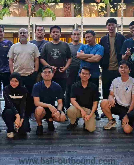 Jalur sepeda rindang di kawasan ITDC Nusa Dua Bali